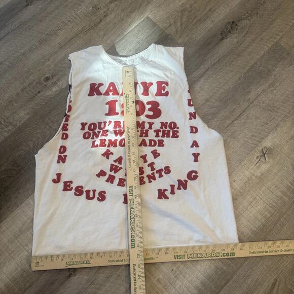 Kanye West “Jesus Is King” Sleeveless T-Shirt Cut-Off Tee Size M Approx 2019 - Picture 4 of 5